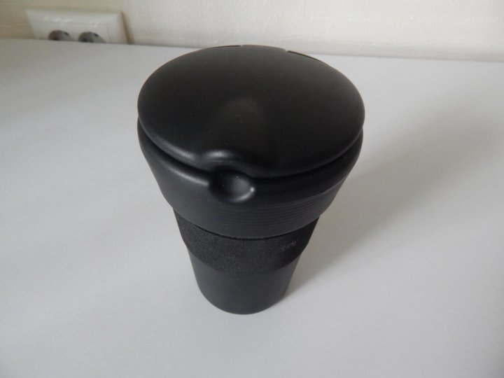 Пепельница хонда цивик. Пепельница хонда. Пепельница хонда срв 3. Пепельница хонда. 77700-st3-g00za подстаканник honda civic 6.