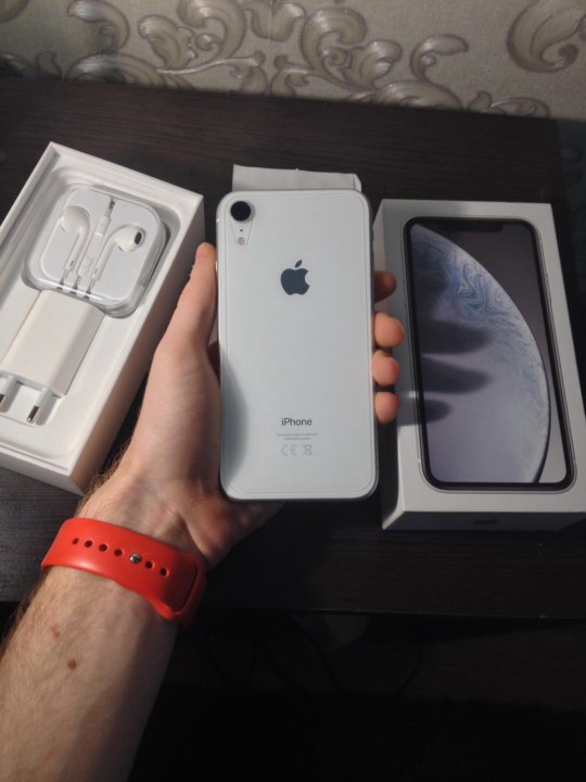 Iphone 256 gb. Iphone XR 256 ГБ. Айфон XR белый 256 ГБ. Коробка айфон хр 256гб. Айфон XR распаковка.