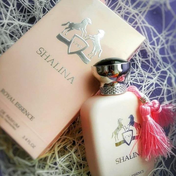 Royal essence. Духи Shalina Royal Essence. Fragrance World Shalina. Духи арабские Shalina Royal Essence. Shalina Exclusive Royal Essence.