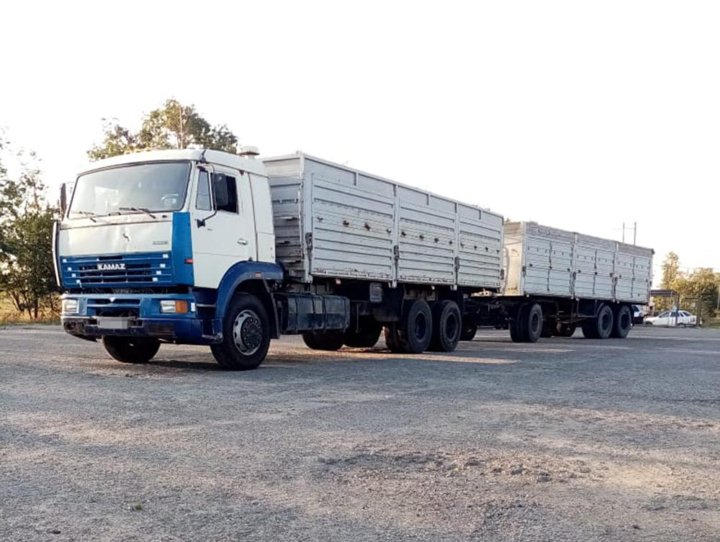 Зерновоз ставрополь. Зерновоз ставрополь. Камаз 5490 нео полуприцеп зерновоз итеко. Зерновоз ставрополь. Полуприцепы фокс зерновоз.
