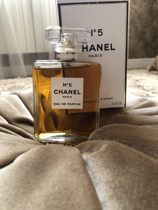 Chanel 5 оригинал. Шанель 5 Луи парфюмированная вода. Шанель 5 lui парфюмированная вода.