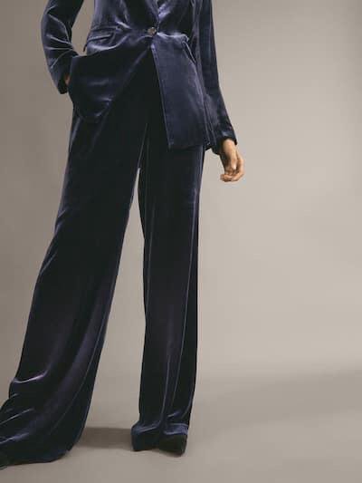 Бархатные брюки темно-синего цвета. Massimo dutti – купить в Москве, цена 3 700 руб., продано 24 февраля 2021 – Штаны и шорты