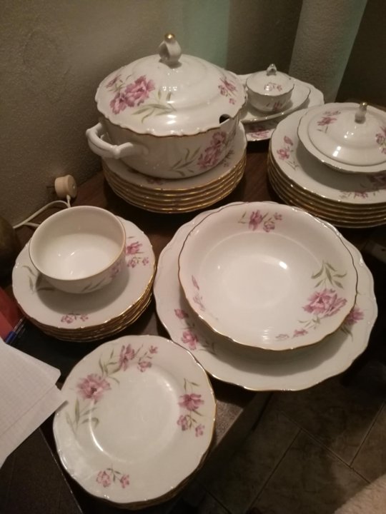 сервиз столовый мадонна салатовый столовый чайный кофейный. сервиз из 90х. чайный сервиз рижский фарфоровый завод ссср. чайный сервиз с бабочками. сервиз чайный 90-х.