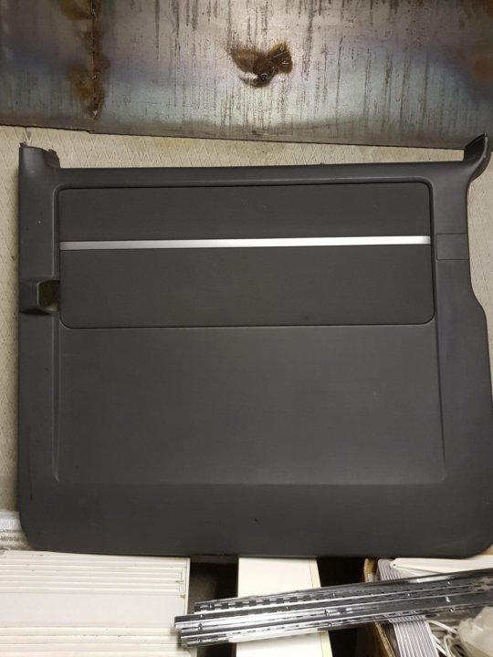 обшивка задней двери фольксваген т5. фольксваген транспортер т5 боковая дверь. задняя дверь фольксваген транспортер т4. задние двери транспортер т4 1992. дверь сдвижная правая т5.