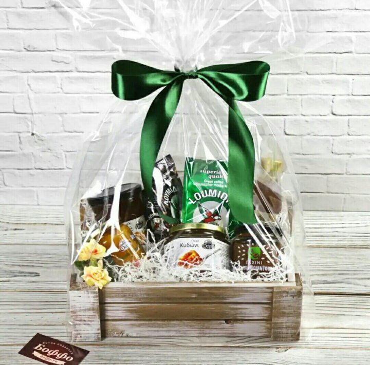 Подарочные наборы в деревянных ящиках. Подарочная корзина с продуктами. Упаковка подарка в деревянный ящик. Деревянные ящики для подарков. Подарочные наборы в деревянных ящиках.