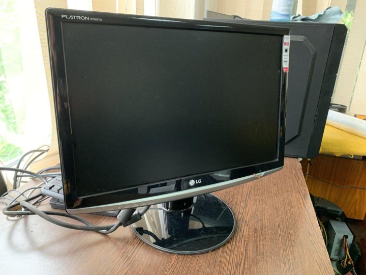 5. Asus монитор колесо. Lg 24m380. Монитор lg flatron w1952tq. Монитор aoc 60 гц.