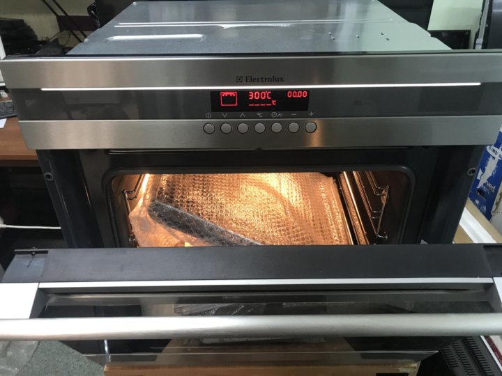 Electrolux eob 63100 x духовой шкаф