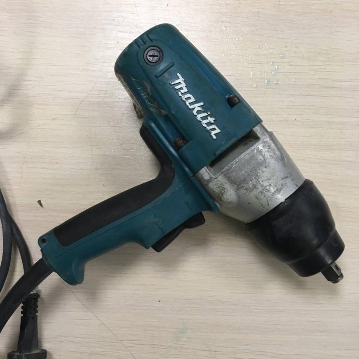 Гайковерт макита оригинал. Ударный гайковерт Makita tw0350, 400 Вт.