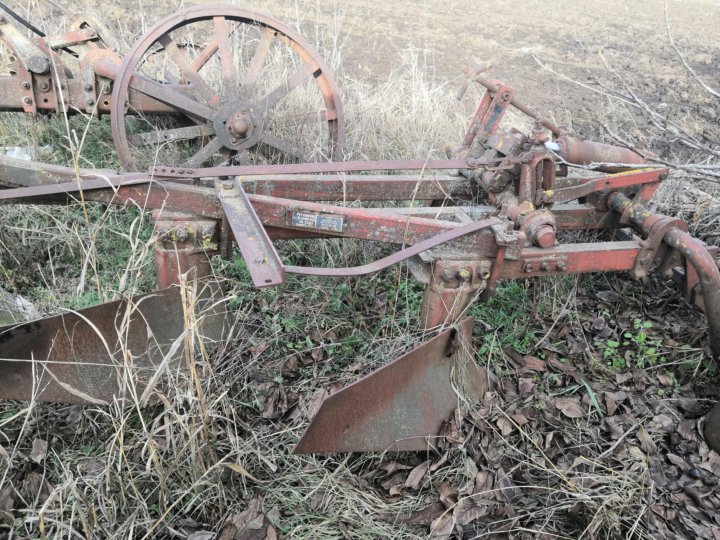 Сколько весит плуг на мтз трехкорпусный старого образца