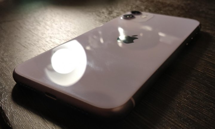 Айфон 13 цвет starlight фото