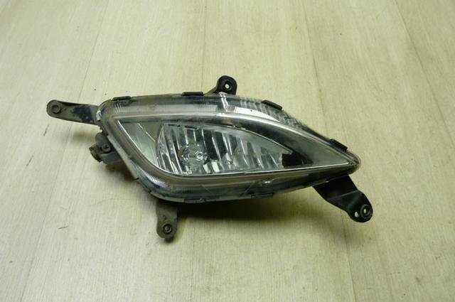 Противотуманки hyundai i30. Птф i30. Маска противотуманных фар хендай i30. Противотуманные фары на хендай ай 20. Птф хендай i30.