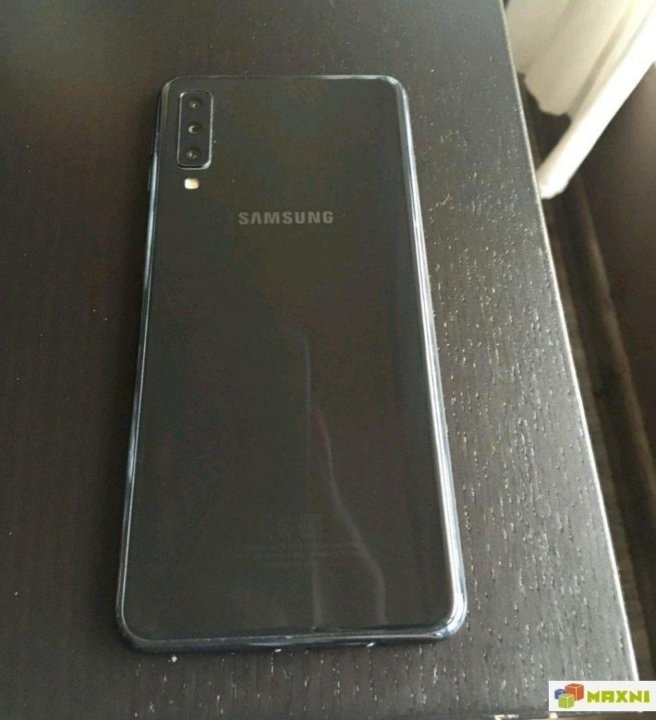 Samsung galaxy a7 2018 фото