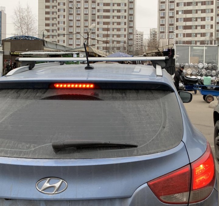 Крыша хендай ix35. Багажник на крышу Hyundai ix35. Хундай Икс 35 рейлинги на крышу. Багажник на крышу Hyundai IX 35 2011. Багажник на крышу Хендай Соната ТАГАЗ.