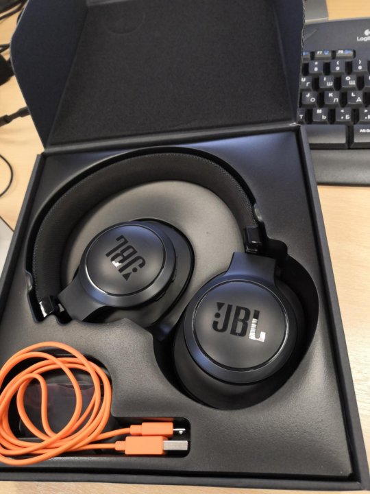 Jbl live 500