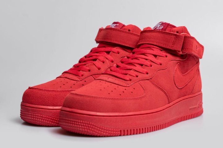 Найки форсы красные. Nike Air Force 1. Кроссовки найк АИР Форс 1. Найк АИР Форс af1. Nike Air Force 1 мужские.