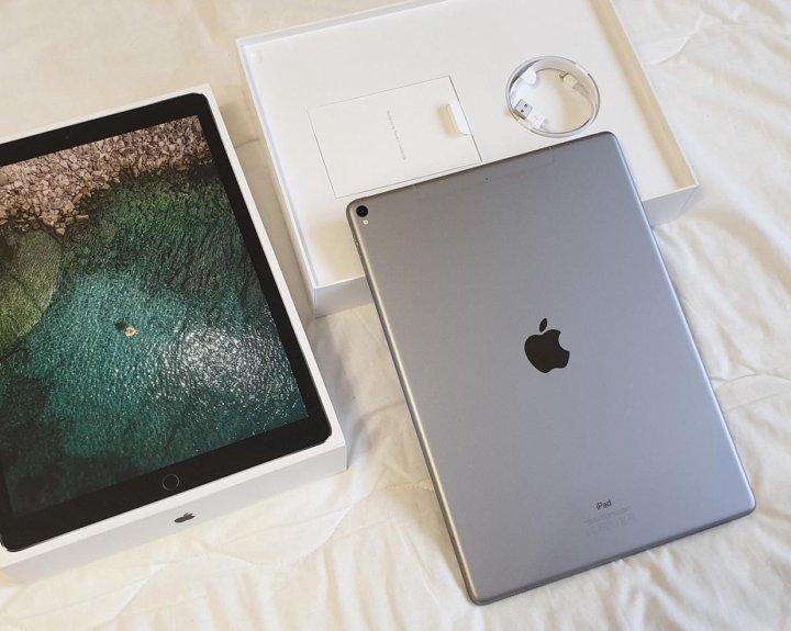 Ipad 11 512. IPAD 512 ГБ. IPAD Pro 12,9 512. Айпад 2 поколения. IPAD Pro 12.9 6 поколения.