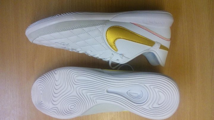 Nike Tiempo Lunar Legend Pro R10 IC 3 500 2 2020