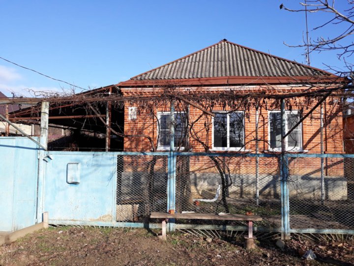 Поселок тульский жилье. Удобный поселок Майкопский. Поселок удобный. Турлучный дом Адыгея.