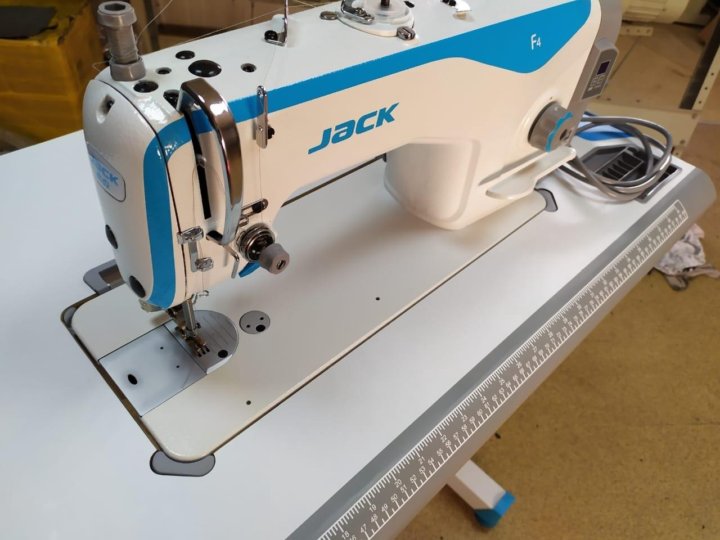 Прямострочная швейная машина jack f4. 