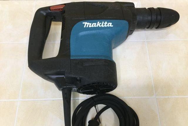 Makita перфоратор hr 4501 c. Перфоратор Makita HR 4013 CV. Перфоратор Makita hr4013сv ( + комплект пылеудаления). Makita HR 3200. Makita hr4500c, 1300 Вт.