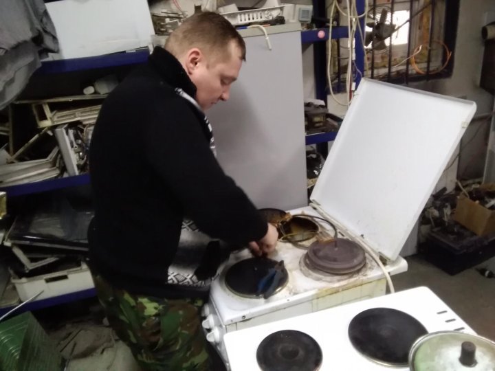 ремонт техники троицк. мастер по ремонту компьютеров. ремонт бытовой техники. ремонт холодильников на дому в троицке. ремонт техники троицк.