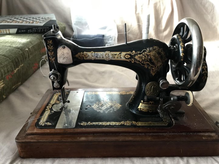 Отдам швейную машинку