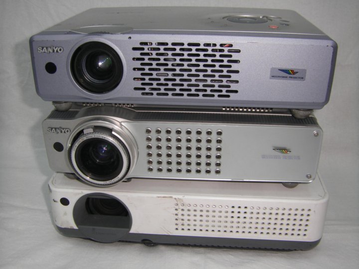 Sanyo plc. Sanyo PLC-xw20. Multimedia Projector Sanyo PLC-xw20. Проектор Sanyo PLC-xu33. Проектор Sanyo PDG-det100l.