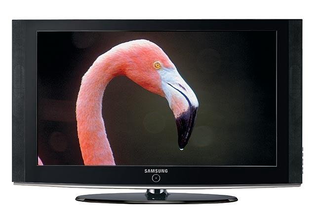 Купить телевизор 32 дюйма бу. Телевизор Samsung le-32s81b 32". Самсунг модель le32s81bx/BWT. Le32s81b. Самсунг le32s81b комплектация.