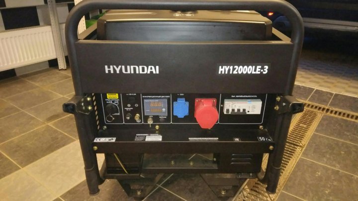 12000 7700. Генератор Hyundai 12000le. Дизельный Генератор Hyundai DHY-12000 le. Генератор бензиновый Hy 12000le-3. Генератор бензиновый 10 КВТ.