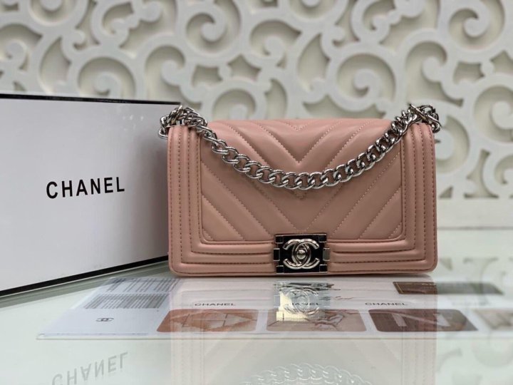 Chanel lux. Шанель Люкс. Сувениры Шанель.