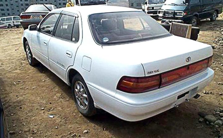 toyota camry sv32