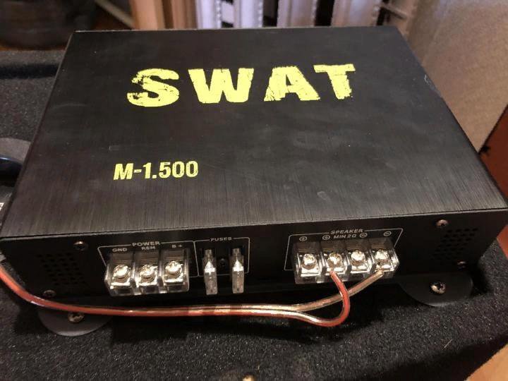 Моноблок swat. Моноблок SWAT 1.500. Автомобильный усилитель SWAT M-1.500. Моноблок Урал 1.500. Усилитель сват 1.500.