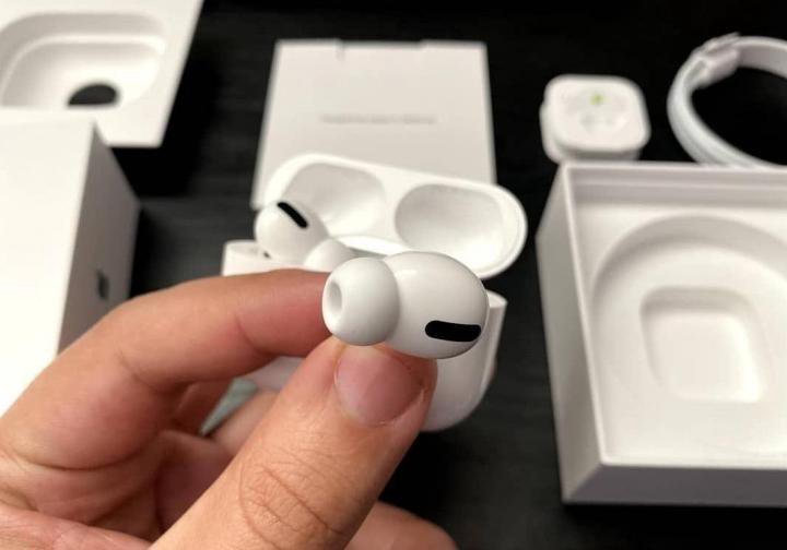 Apple pro 4 наушники. Apple AIRPODS Pro 2 MAGSAFE. Air pods Pro 4. Беспроводные наушники AIRPODS Pro 4. Air pods Pro 2022.