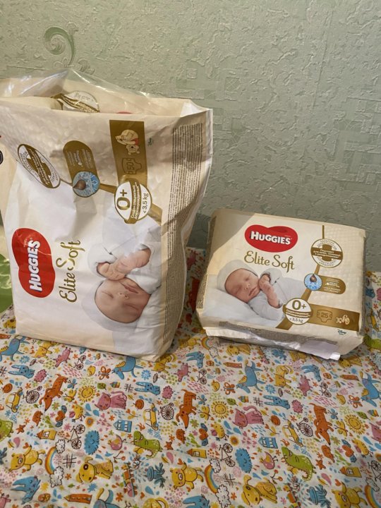 Подгузники huggies 3 5. Huggies Elite Soft 01. Подгузники Huggies Elite Soft для новорожденных 1 3-5кг 100шт. Хаггис Элит софт для новорожденных 1. Хаггис 0 для новорожденных.