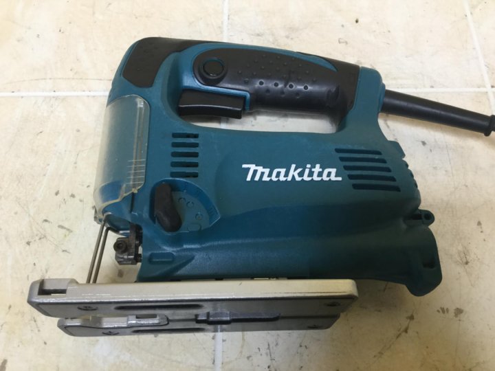 Направляющая для лобзика makita. Электролобзик Makita 4329 адаптер для пылесоса. Makita электролобзик адаптер 1/2".