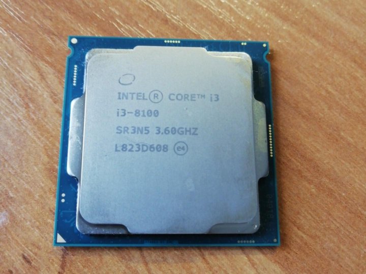 I3 8100 видеокарта. Intel Core i3 8100 сокет. Контакты процессора Intel Core i3 8100. Ш3-8100 плата процессора компонент. E3 8100ks2l.