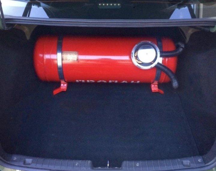 пропан 60. цилиндрический баллон гбо 50 л. пропан 60. газовый баллон гбо 20 литров. газовый авто баллон пропан 60 литров.