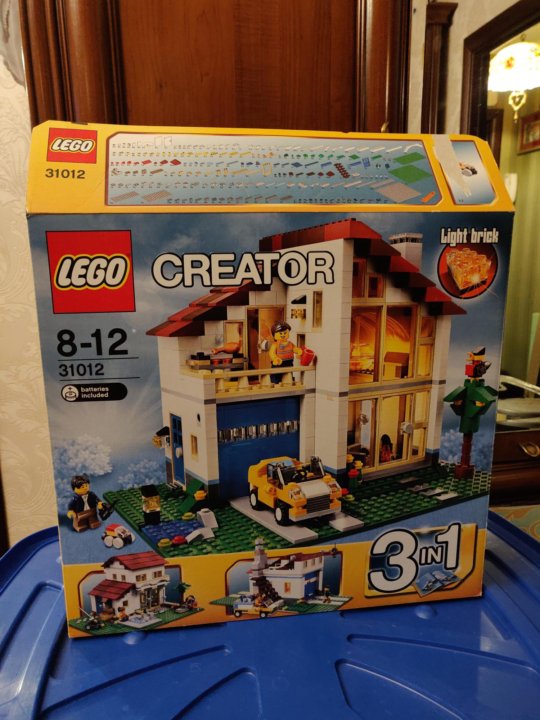 Lego creator 31012 family house on sale