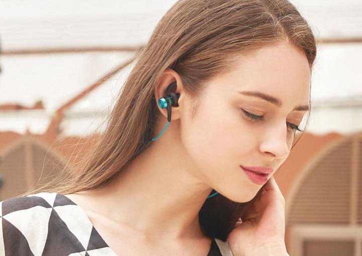 Little more action. Xiaomi 1more. наушники беспроводные xiaomi 1more. 1more.