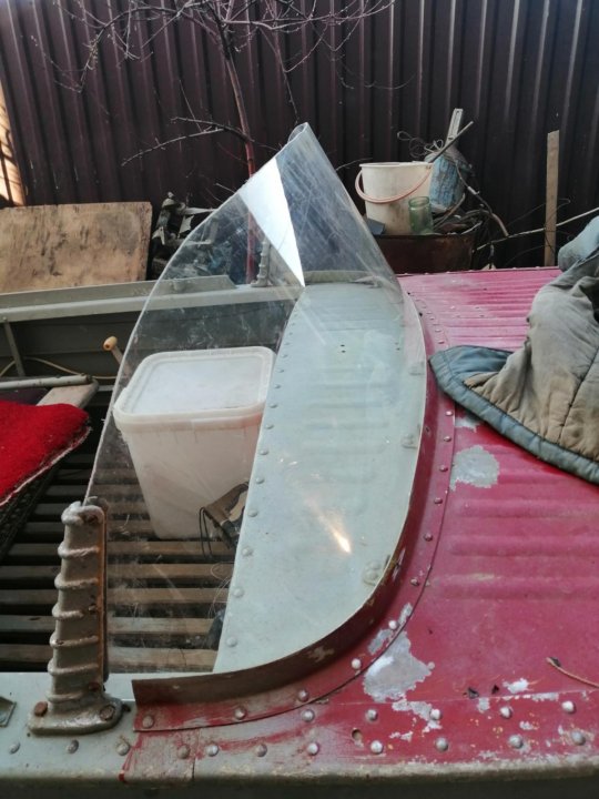 Лодка казанка южанка. Лобовое стекло казанка м. Стекло на лодку казанка 5м3. Тент плюс казанка 2м. Ветровое стекло на казанка 5м.