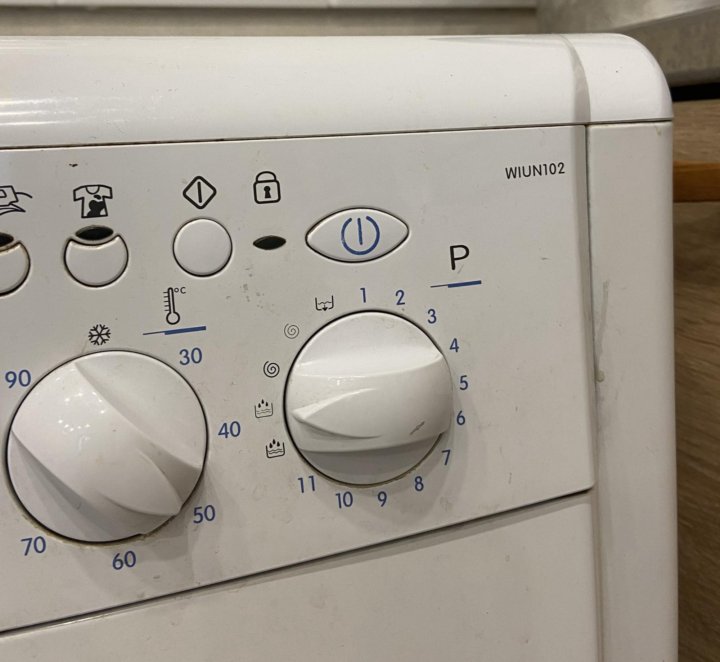 индезит wiun 102. машинка indesit made in италия на 5 килограмм. индезит wiun 102. Wiun 102 фото. стиральная машина индезит 102.