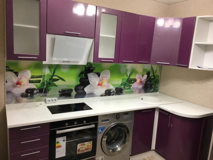 Мебельное ателье артель воткинск. Кухня с остекленными фасадами. Кухонный гарнитур на калинина 43. Кухонные гарнитуры за 120000 в уссурийске. Бэушные кухонные гарнитуры в уссурийске.