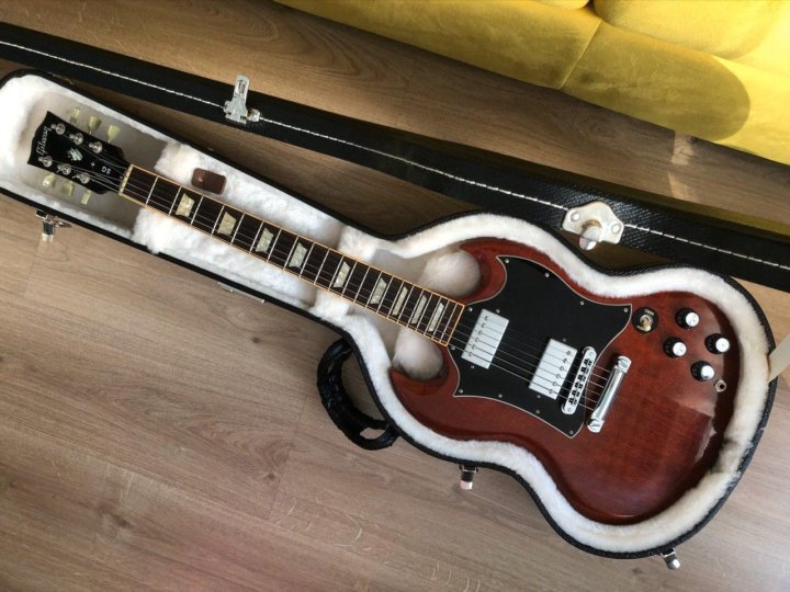 Гитара гибсон авито. Les paul supreme. гибсон лес пол суприм. gibson lp custom slim. les paul supreme side.