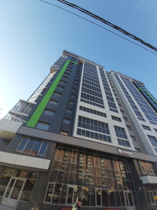 Воронеж 17 этаж. Жк озерки воронеж. Парень сбросился с 17 этажа. Ростовский бульвар воронеж. Многоэтажка.