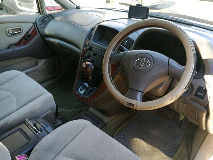 Toyota Harrier 2001 салон