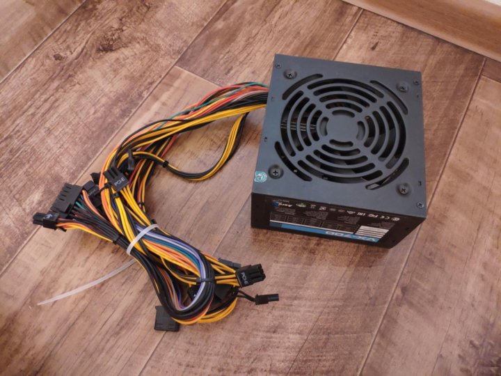 Блок питания aerocool vx. AEROCOOL VX 700. Блок питания AEROCOOL VX 700. Блок питания AEROCOOL VX Plus 700w [VX-700 Plus]. Блок питания AEROCOOL vx700 700w.