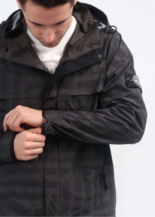 stone island lasered reflex mat jacket