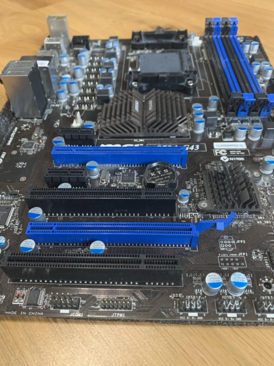 Материнская плата msi 970a g43 нет изображения