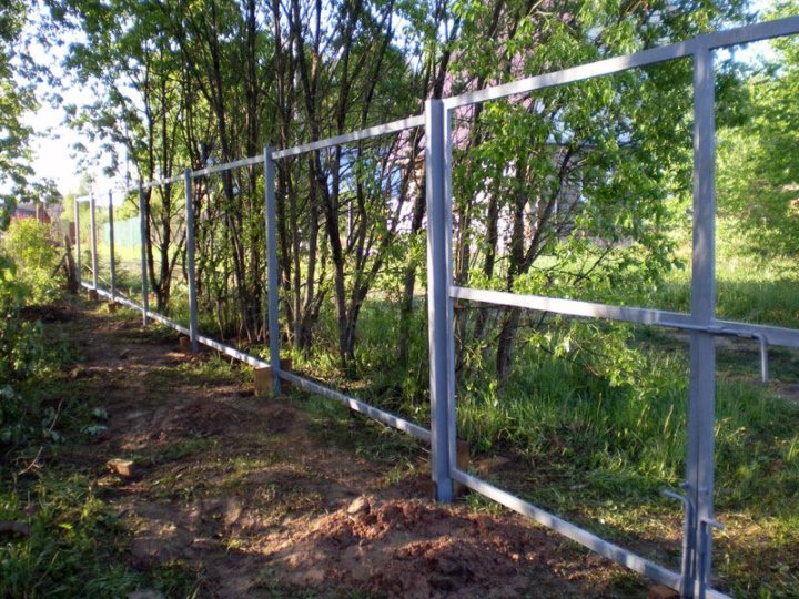 Лаги для забора 40х25х2,0 мм (Под покраску), 3 метра, новый. Цена: 675 ₽ во Влад