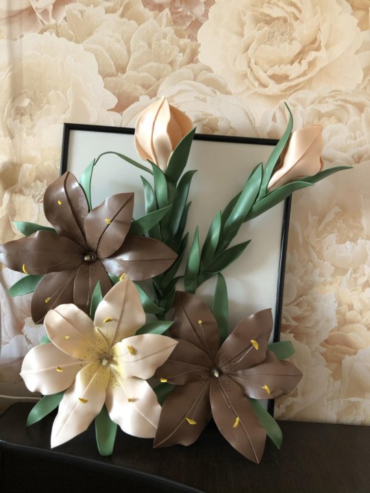 Картина лилия из изолона